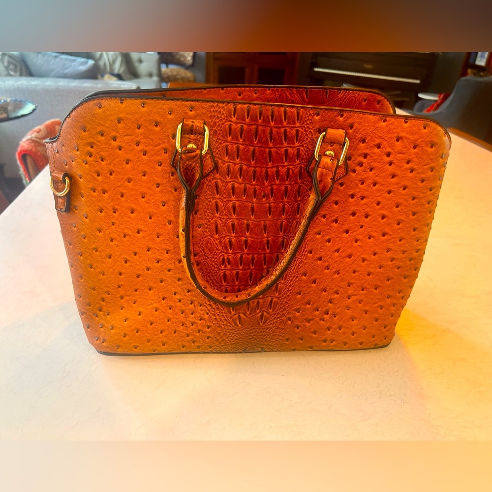 Handmade brown leather 3 piece handbag with adjustable straps